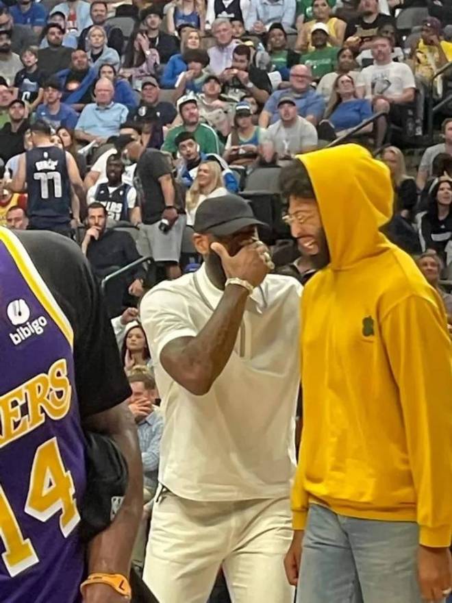 左后卫与左 左后卫与左