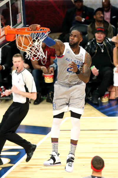 麻将高手的判断流程（麻将高手的决策路径）